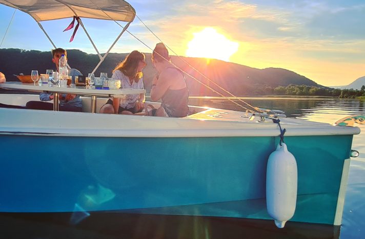 un-repas-sur-le-lac-du-bourget